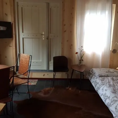Achterhuis 아파트